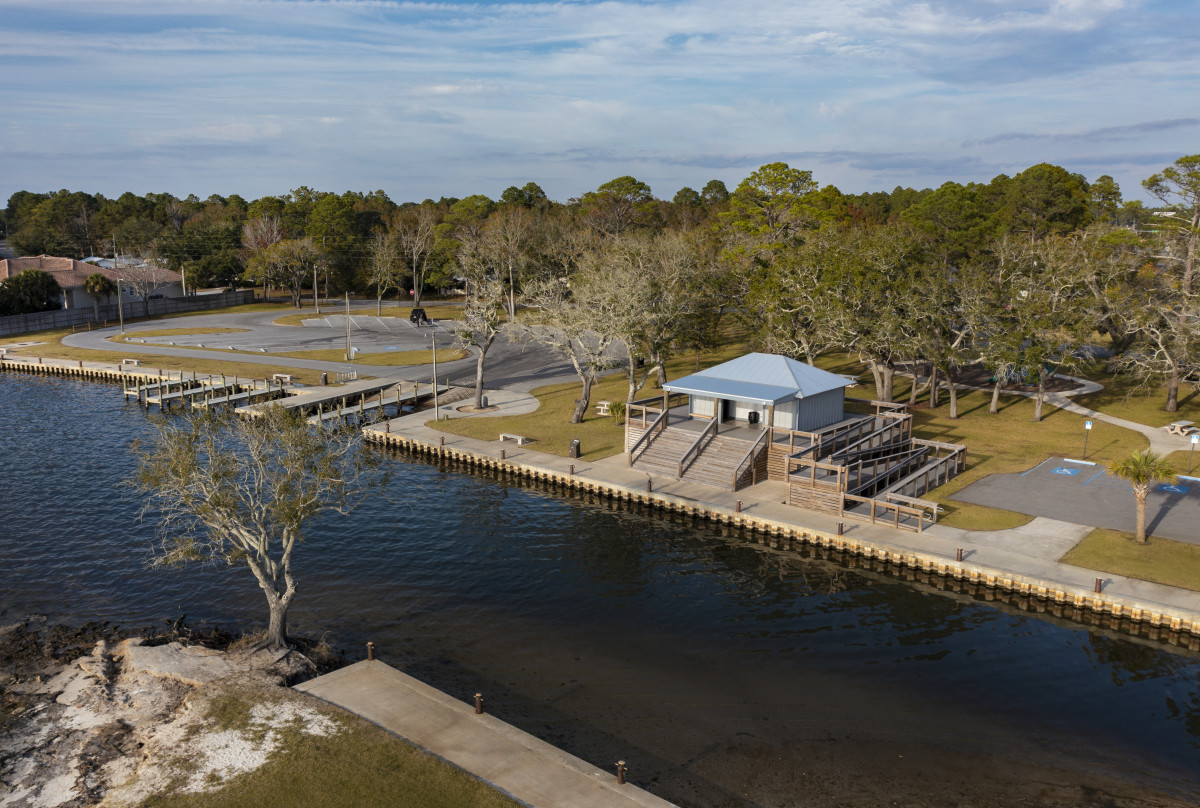 Grady Brown Park Logo