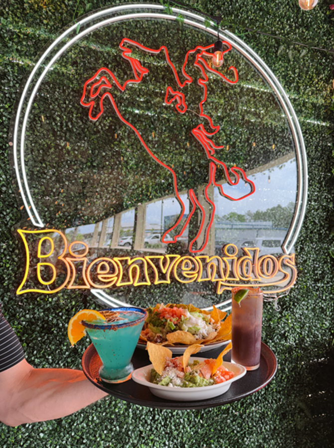 Los Rancheros (Freeport) Logo